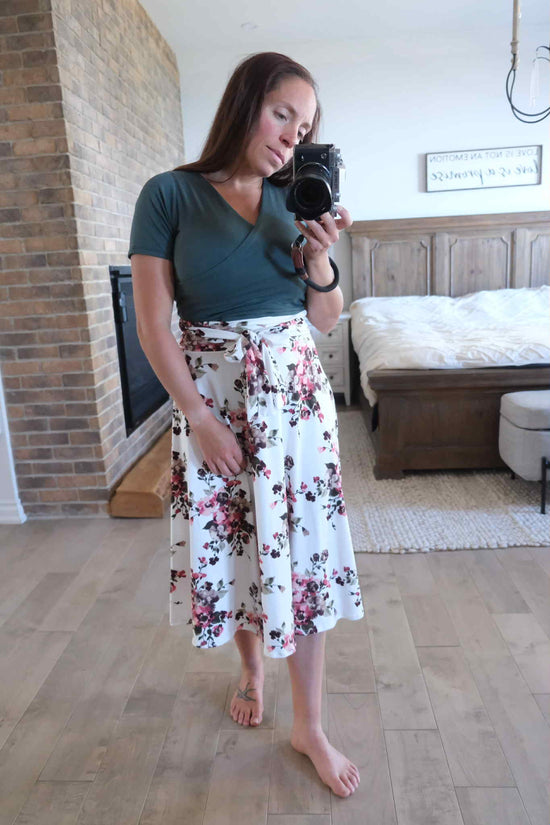 Jupe longue fleuri blanche qui tourne