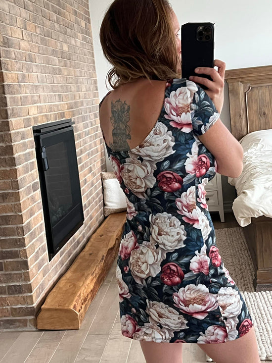 robe fleur vintage dos évasé