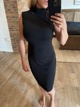 Charger l&#39;image dans la galerie, Robe sexy rib noir col roulé
