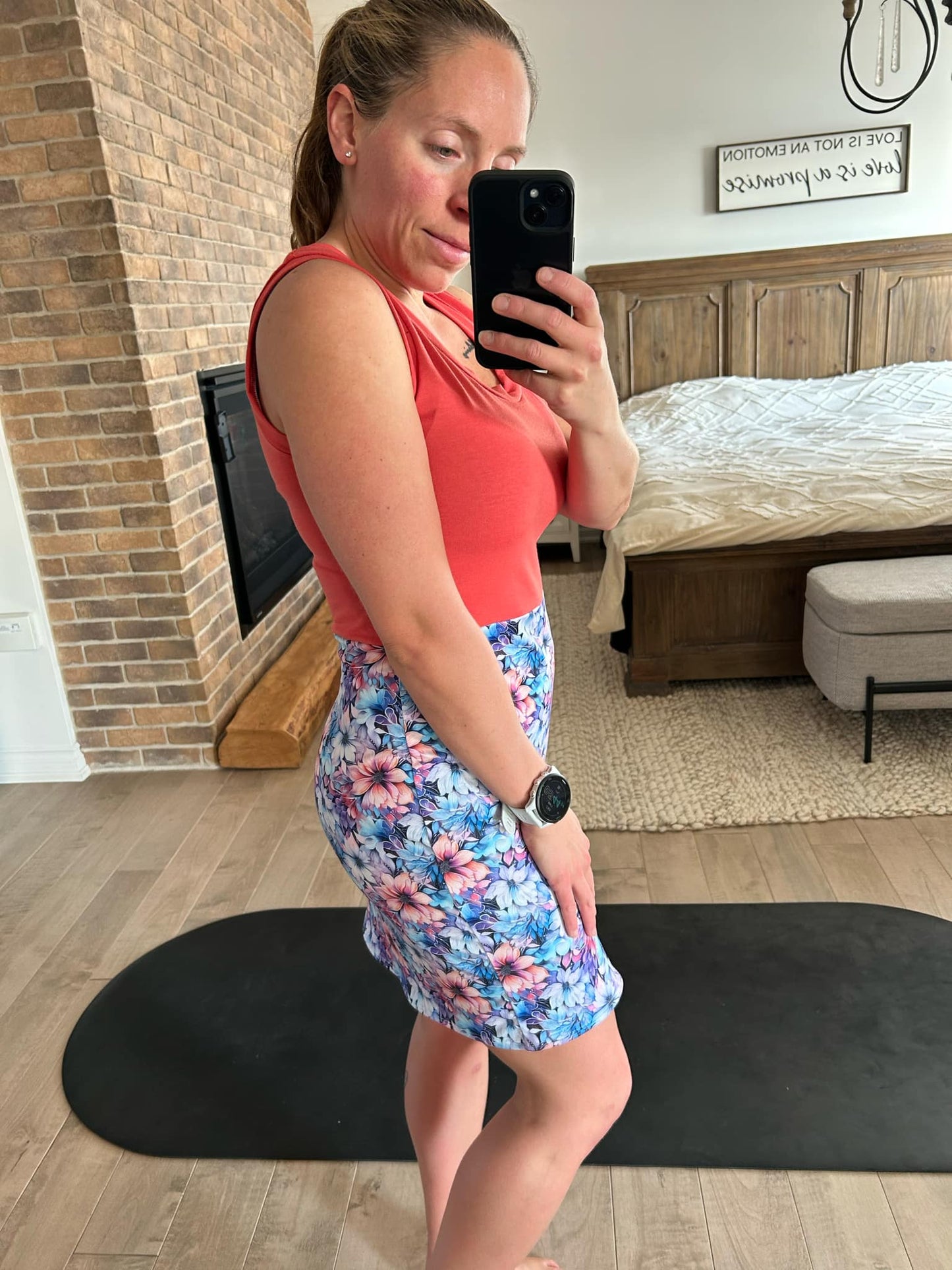 camisole robe corail foncé & fleuri bleu