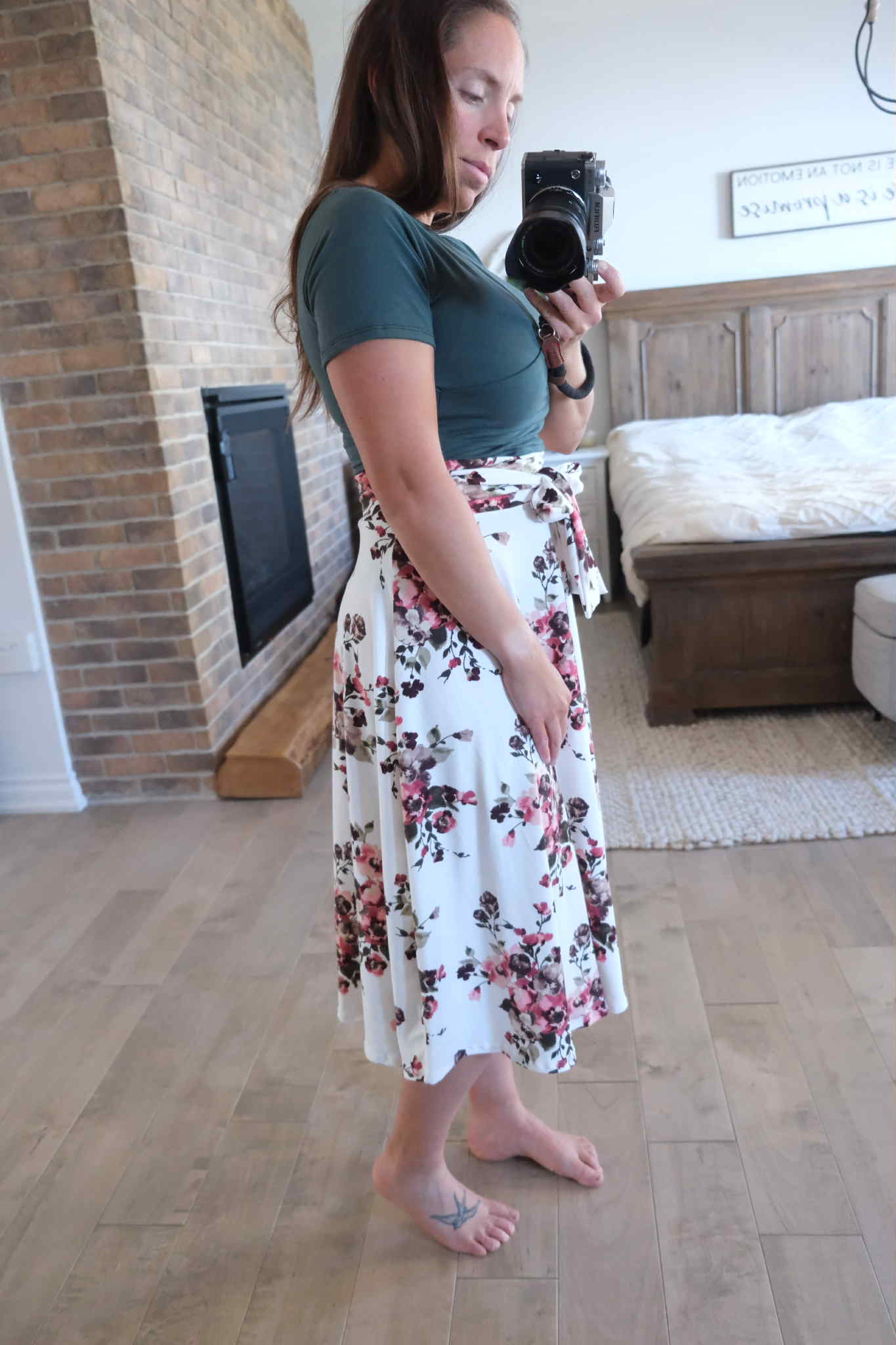 Jupe longue fleuri blanche qui tourne