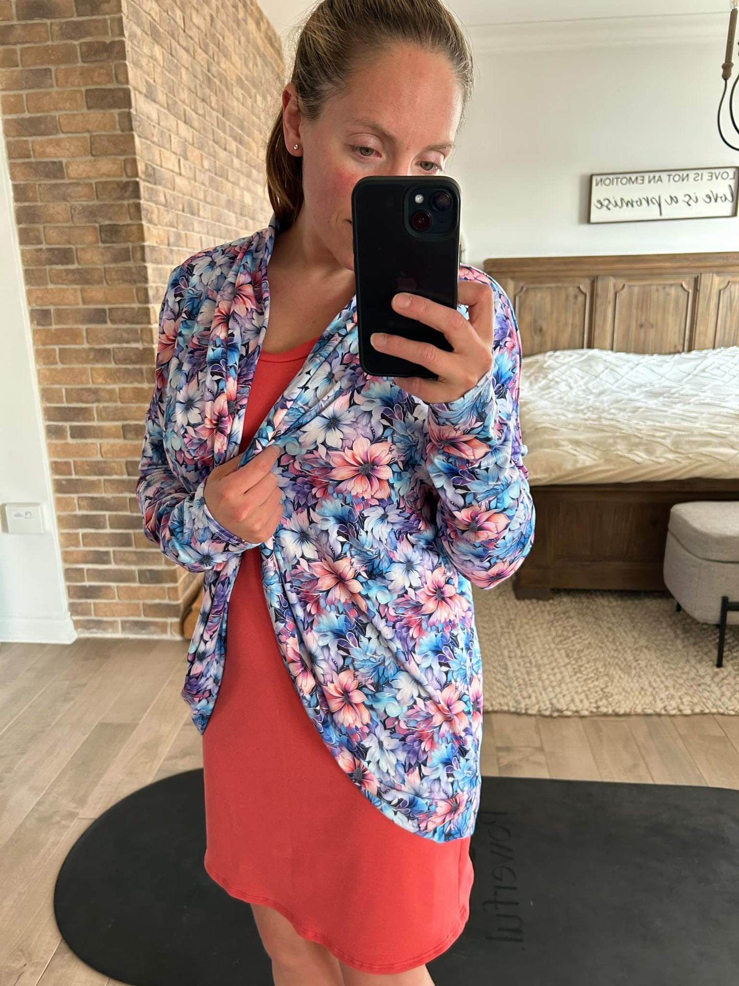 cardigan fleuri bleu/rose